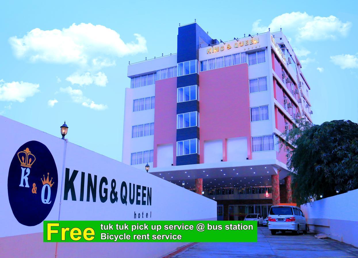 King & Queen Hotel Монива Екстериор снимка
